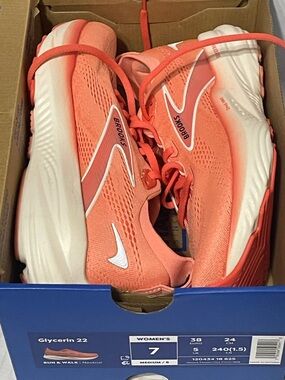 Brooks Glycerin 22 - Women’s 7 - Desert Flower/Hot Coral/Milk - NIB
